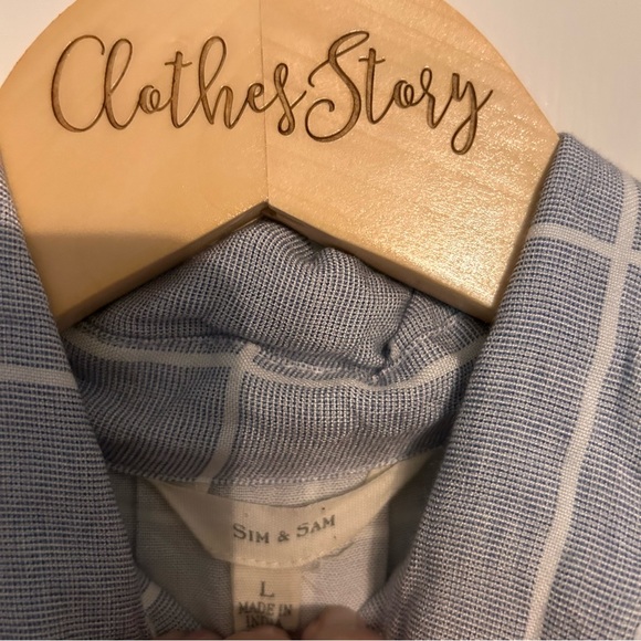 Sim & Sam Button Up Blouse - Picture 6 of 9